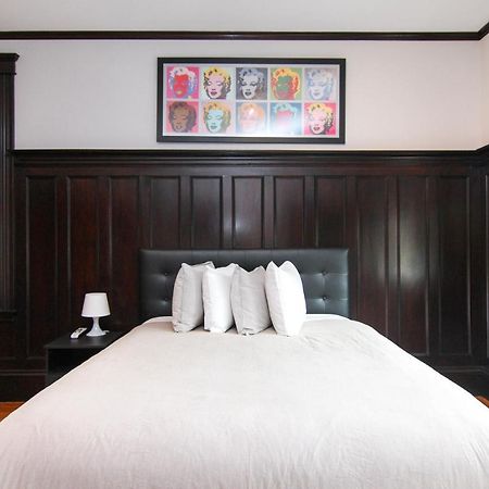 A Stylish Stay W/ A Queen Bed, Heated Floors.. #37 브루클라인 외부 사진