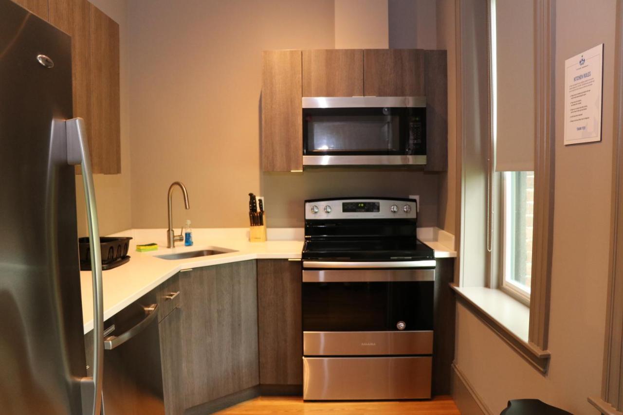 A Stylish Stay W/ A Queen Bed, Heated Floors.. #37 브루클라인 외부 사진